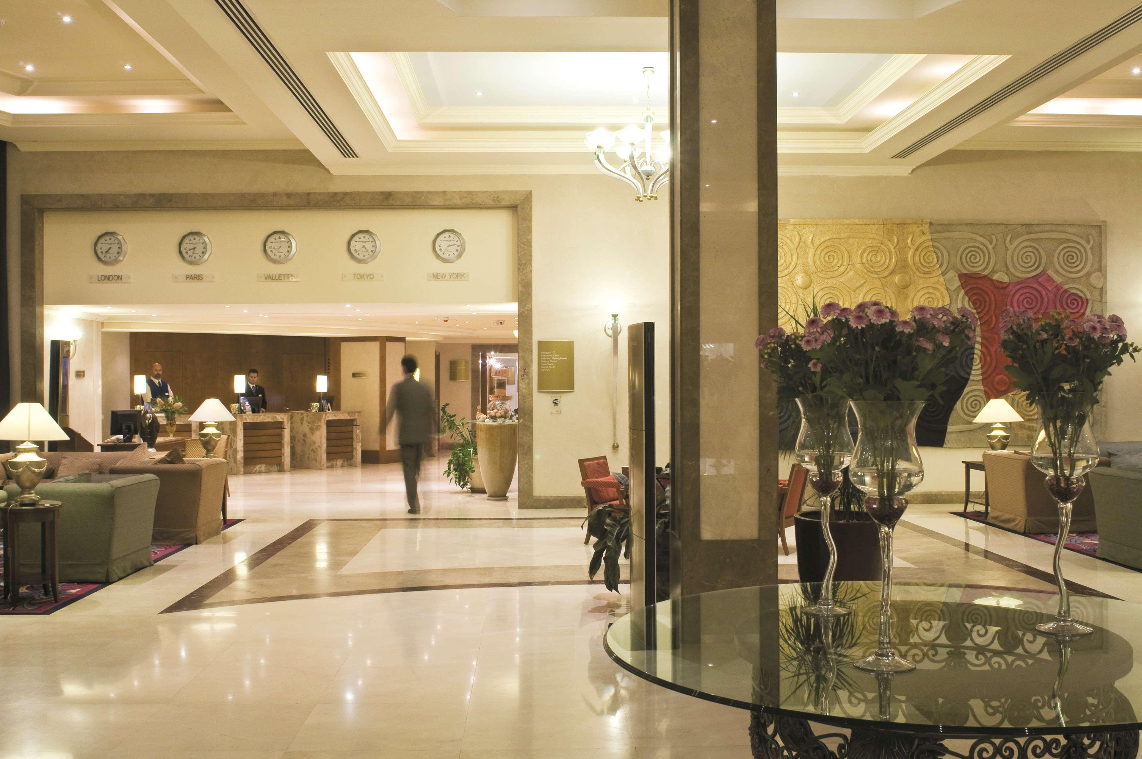Radisson Blu Resort & Spa, Malta Golden Sands Mellieħa Esterno foto Lobby