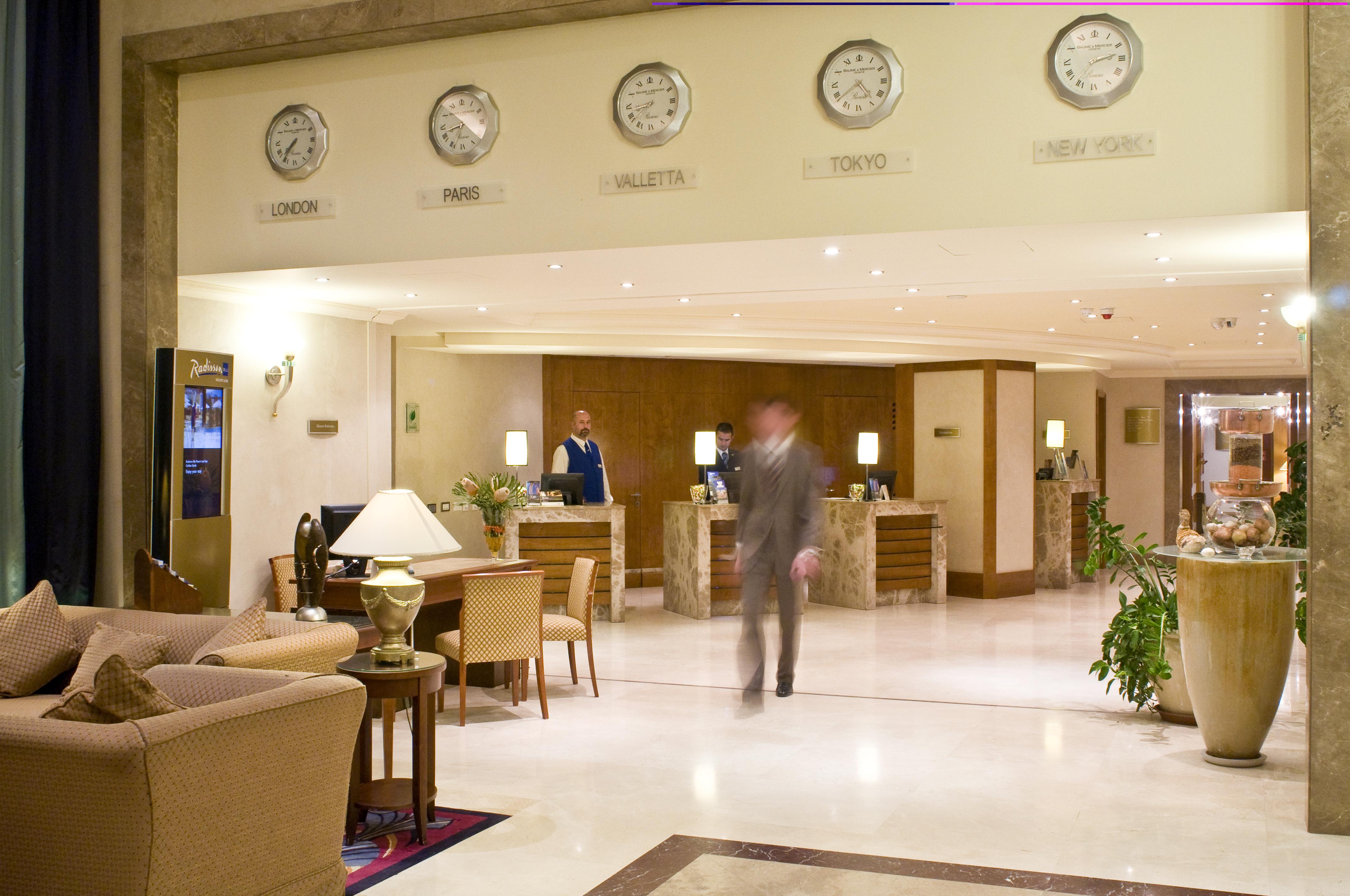 Radisson Blu Resort & Spa, Malta Golden Sands Mellieħa Esterno foto Lobby