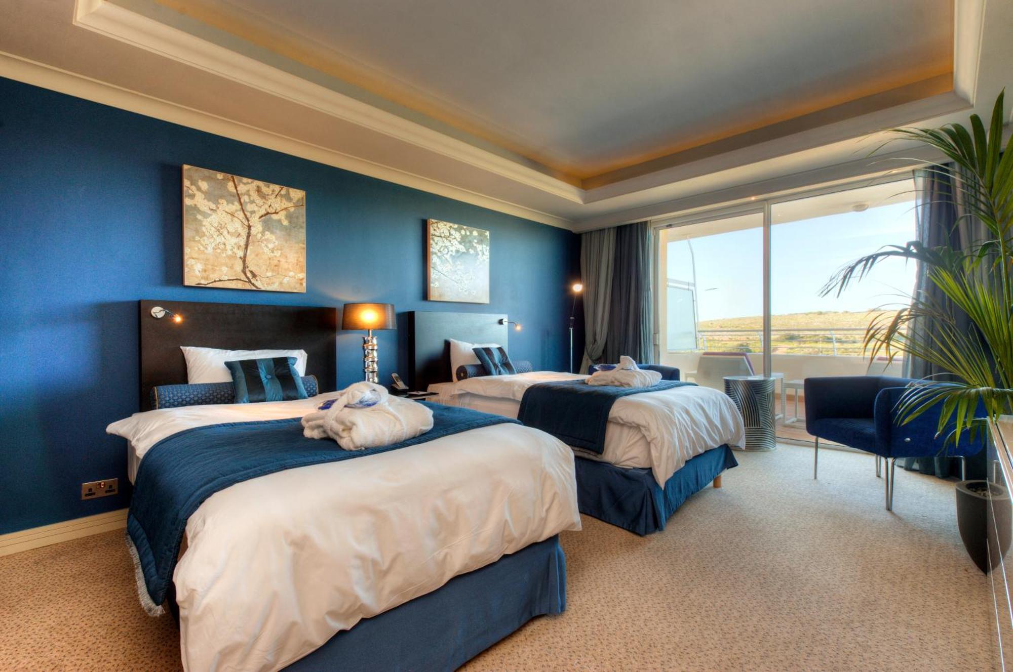 Radisson Blu Resort & Spa, Malta Golden Sands Mellieħa Camera foto A guest room at the Hilton San Diego Bayfront